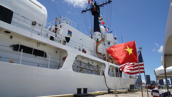 Tàu USCGC Morgenthau lớp Hamilton được chuyển giao cho Cảnh sát biển Việt Nam tại buổi lễ ở Hawaii sáng 25/5 - Sputnik Việt Nam