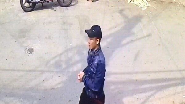 Một số hình ảnh của nghi can trong vụ giết cô gái chủ tiệm thuốc tây ở Gò Vấp ngày 10/2 - Sputnik Việt Nam