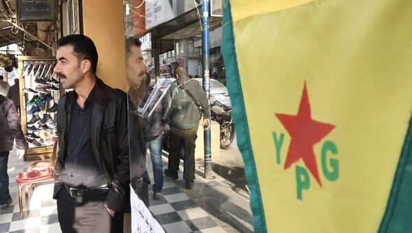 Cờ các Lực lượng YPG tại Afrin, Syria - Sputnik Việt Nam