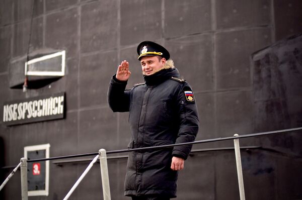 Thiếu úy Alexander Dudukin, Trợ lý cho thuyền trưởng tàu ngầm diesel-điện Dự án 636.3 mang tên Novorossiysk - Sputnik Việt Nam
