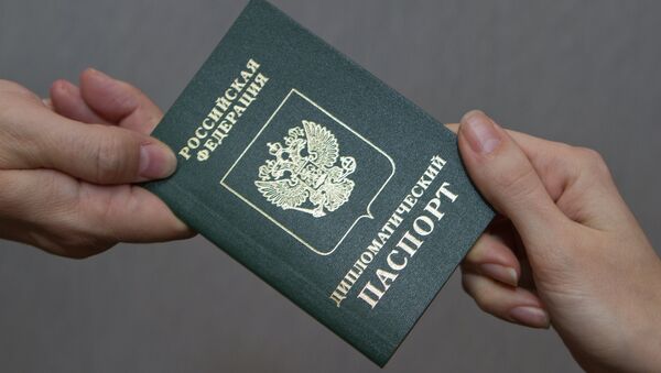 Hộ chiếu ngoại giao của Liên bang Nga. - Sputnik Việt Nam