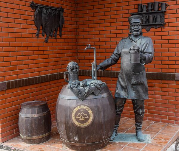 Tượng đài Nhà nấu bia ở Samara - Sputnik Việt Nam