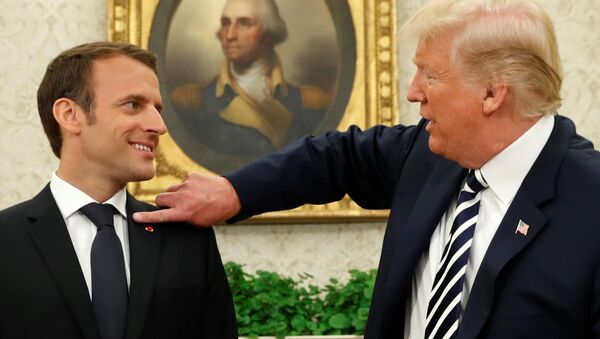 Donald Trump và Emmanuel Macron - Sputnik Việt Nam