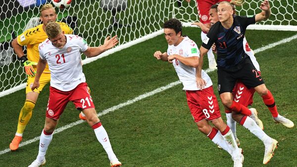 Trận đấu World Cup giữa đội tuyển Croatia và Đan Mạch - Sputnik Việt Nam