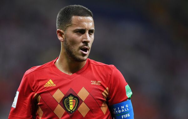 Quả bóng bạc đã được trao tiền vệ của đội tuyển Bỉ Eden Hazard (ba bàn thắng trong sáu trận). - Sputnik Việt Nam