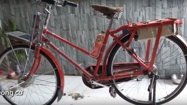 Cậu học trò Sài Gòn chế xe đạp quẹt thẻ từ, tự bật đèn - Sputnik Việt Nam