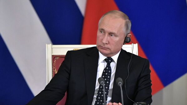 Президент РФ Владимир Путин во время заявления для прессы по итогам российско-кубинских переговоров - Sputnik Việt Nam