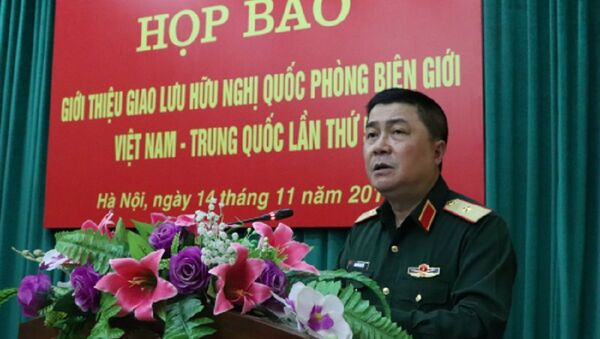 Thiếu tướng Nguyễn Đại Hội trả lời câu hỏi của các nhà báo - Sputnik Việt Nam