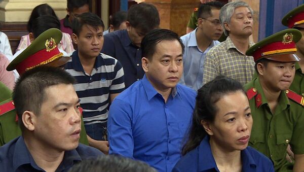Bị cáo Phan Văn Anh Vũ (Vũ “nhôm”) tại phiên tòa sáng 27/11/2018. - Sputnik Việt Nam