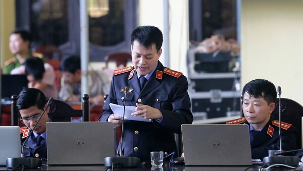 Đại diện Viện kiểm sát nhân dân tỉnh Phú Thọ đọc bản luận tội. - Sputnik Việt Nam