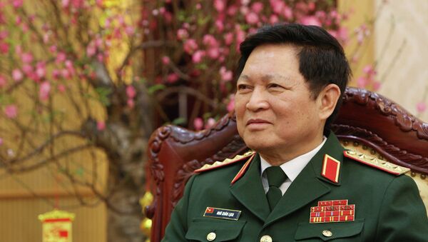 Đại tướng Ngô Xuân Lịch trả lời phỏng vấn của phóng viên Thông tấn xã Việt Nam. - Sputnik Việt Nam