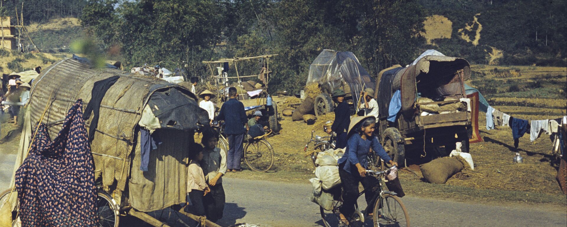 Xung đột vũ trang giữa Việt Nam và Trung Quốc ở biên giới phía bắc của CHXHCN Việt Nam từ tháng 2 đến tháng 3 năm 1979. Tỉnh Lang Son. Dân tản cư từ các tỉnh phía bắc Việt Nam. - Sputnik Việt Nam, 1920, 09.04.2021