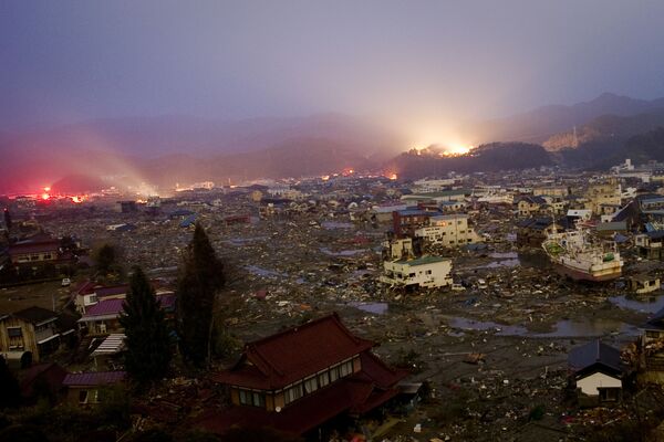 Quang cảnh thành phố Kessennuma sau trận động đất và sóng thần xảy ra tại Nhật Bản  ngày 11 tháng 3 năm 2011 - Sputnik Việt Nam