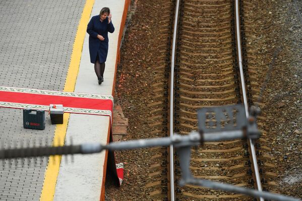 Chuẩn bị đón đoàn tàu của Chủ tịch Triều Tiên Kim Jong-un tại nhà ga đường sắt ở Vladivostok - Sputnik Việt Nam