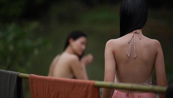 Cảnh nhạy cảm trong phim Vợ ba - Sputnik Việt Nam