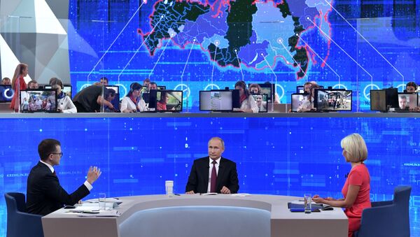 Giao lưu trực tuyến với Tổng thống Vladimir Putin 2019 - Sputnik Việt Nam