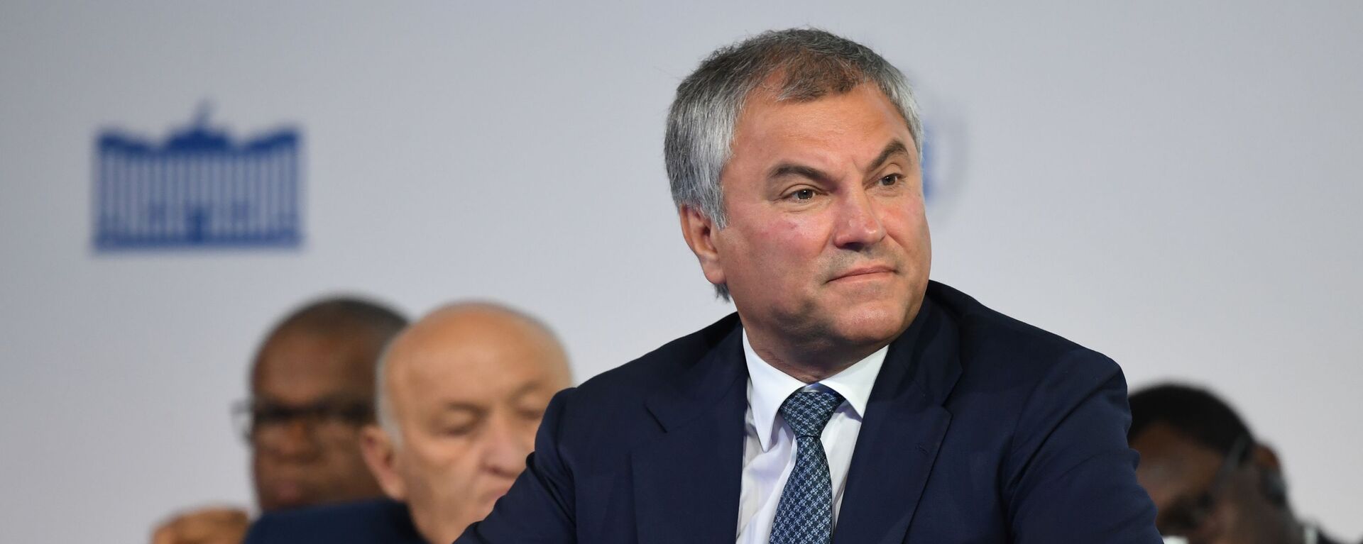 Ông Vyacheslav Volodin, Chủ tịch Duma Quốc gia (Hạ viện) Nga tại Diễn đàn “Sự phát triển chế độ đại nghị” lần thứ hai  - Sputnik Việt Nam, 1920, 29.04.2022