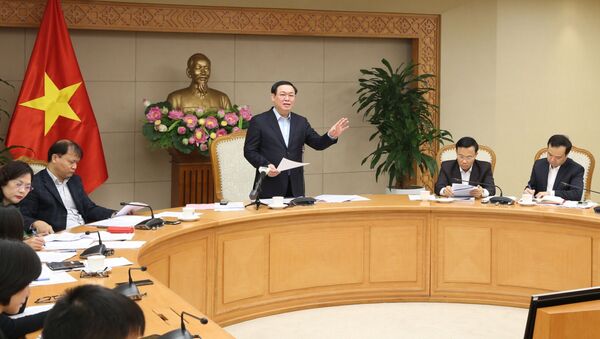 Phó Thủ tướng Vương Đình Huệ, Trưởng Ban Chỉ đạo điều hành giá chỉ đạo cuộc họp. - Sputnik Việt Nam