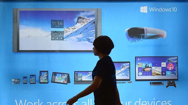 Biểu ngữ quảng cáo cho hệ điều hành Windows 10 mới tại Seoul - Sputnik Việt Nam