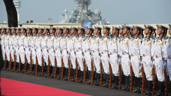 Thủy thủ Trung Quốc tại trung tâm chỉ huy của căn cứ hải quân “Usun”, Thượng Hải - Sputnik Việt Nam